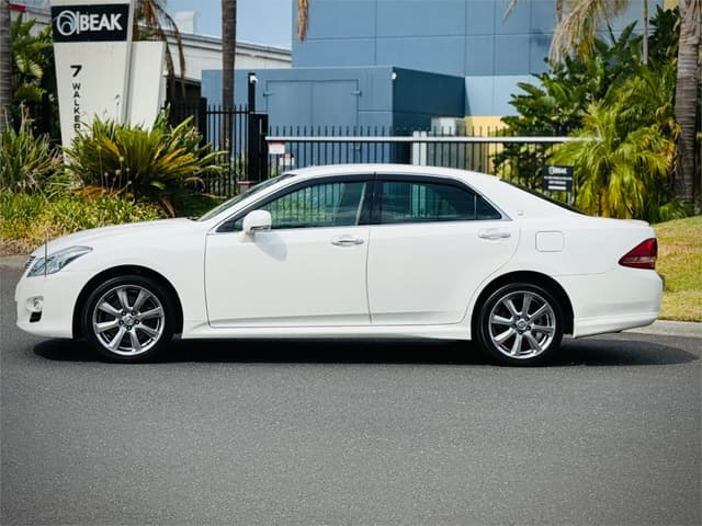 2008 Toyota Crown JDM car for sale — photo 5 of 25