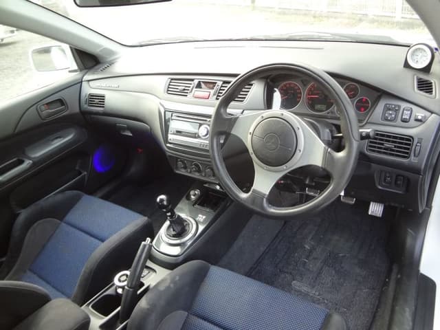 2001 Mitsubishi Lancer Evolution JDM car for sale — photo 3 of 5