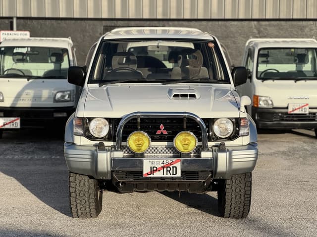 1996 Mitsubishi Pajero JDM car for sale — photo 3 of 25