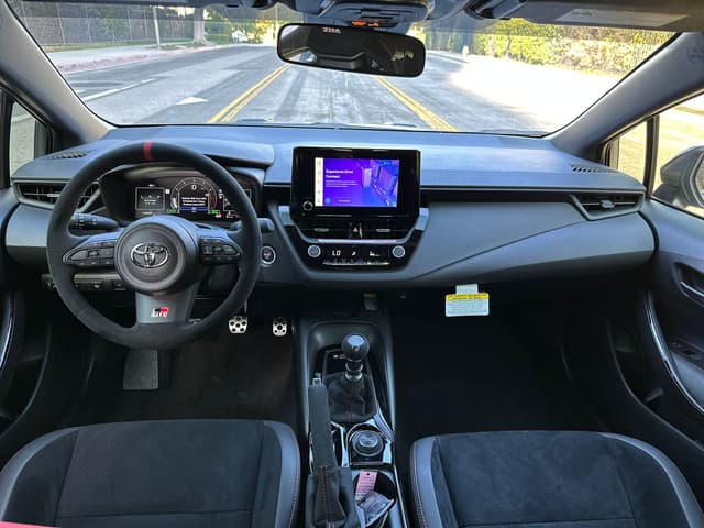 2023 Toyota Corolla JDM car for sale — photo 5 of 9