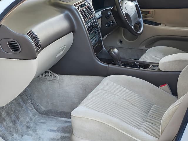 1993 Toyota Aristo JDM car for sale — photo 17 of 25