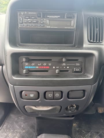 1999 Daihatsu Hijet JDM car for sale — photo 17 of 20