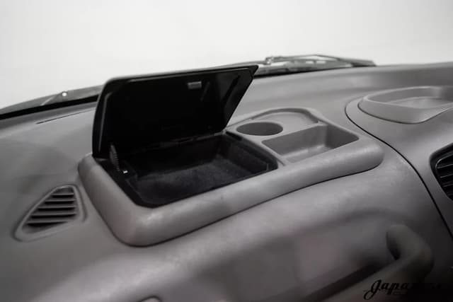 1994 Mitsubishi Delica JDM car for sale — photo 25 of 25