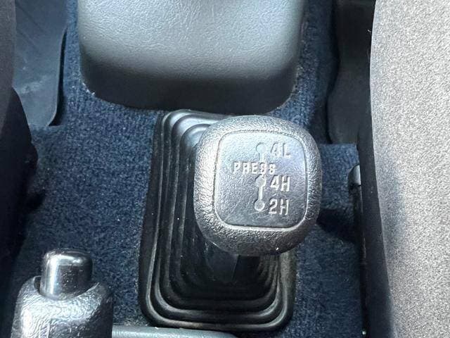 1998 Mitsubishi Pajero Mini JDM car for sale — photo 7 of 20