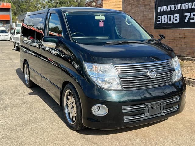 2009 Nissan Elgrand JDM car for sale — photo 3 of 18