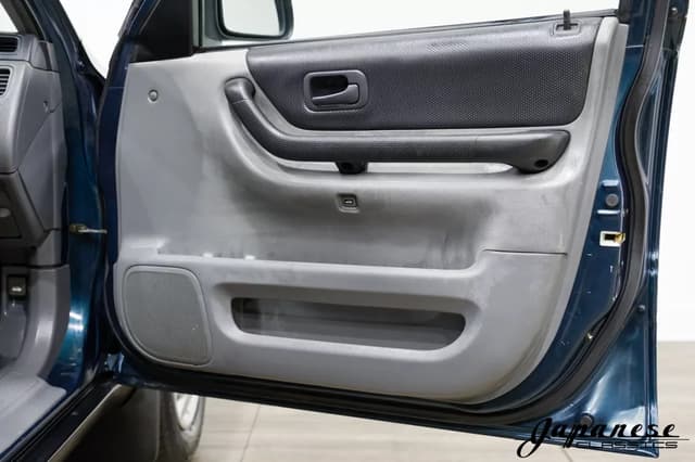 1997 Honda CR-V JDM car for sale — photo 21 of 25