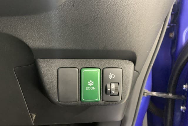 2012 Honda Fit JDM car for sale — photo 15 of 25