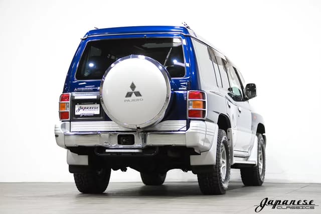 1997 Mitsubishi Pajero JDM car for sale — photo 8 of 25