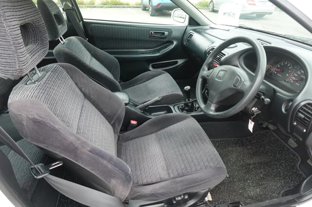 1998 Honda Integra JDM car for sale — photo 13 of 16