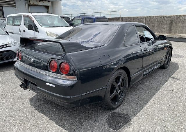 1993 Nissan Skyline JDM car for sale — photo 4 of 25