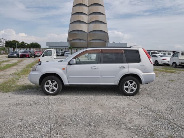 2001 Nissan X Trail JDM car for sale — photo 8 of 25