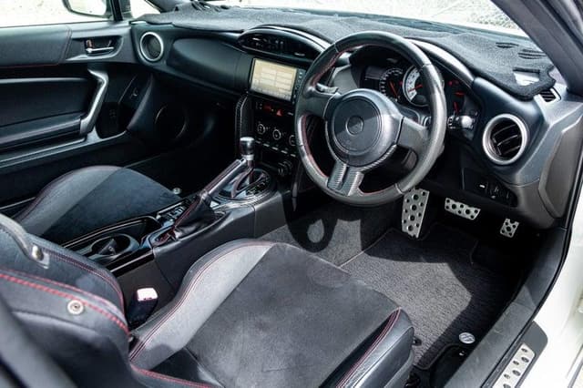 2012 Toyota 86 JDM car for sale — photo 11 of 13