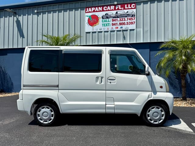 1999 Mitsubishi Town Box JDM car for sale — photo 4 of 18