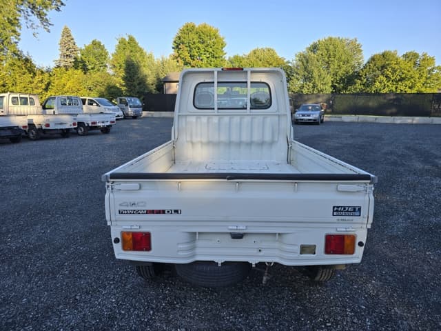 2001 Daihatsu Hijet JDM car for sale — photo 7 of 25