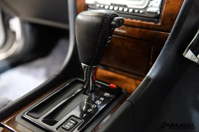 1996 Nissan Gloria JDM car for sale — photo 11 of 25