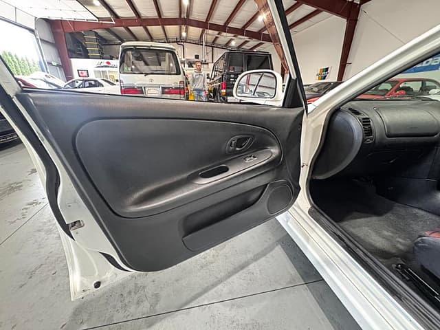1997 Mitsubishi Lancer Evolution JDM car for sale — photo 18 of 25