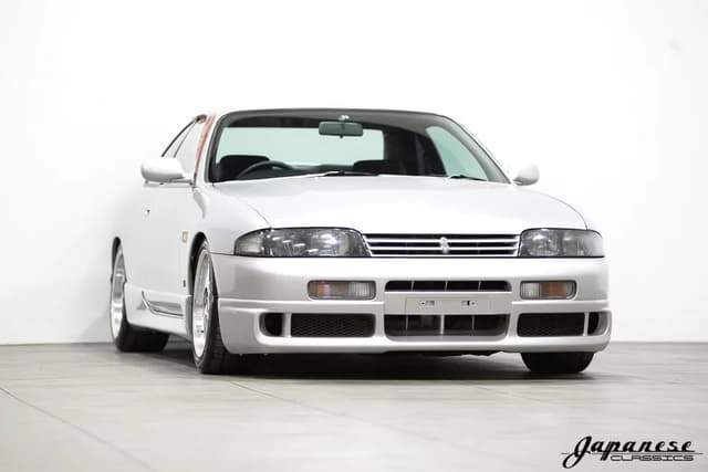1995 Nissan Skyline JDM car for sale — photo 3 of 25