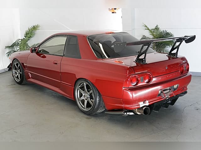 1992 Nissan Skyline JDM car for sale — photo 5 of 25