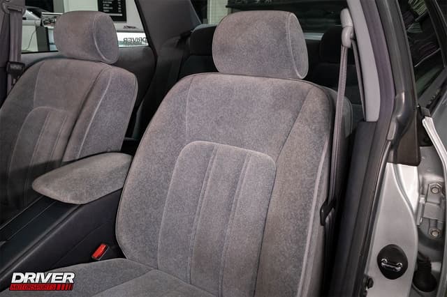 1997 Toyota Crown JDM car for sale — photo 16 of 24