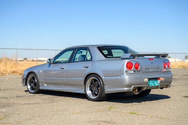 1998 Nissan Skyline JDM car for sale — photo 8 of 23