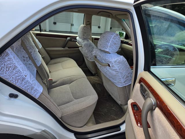 1999 Toyota Crown JDM car for sale — photo 12 of 14