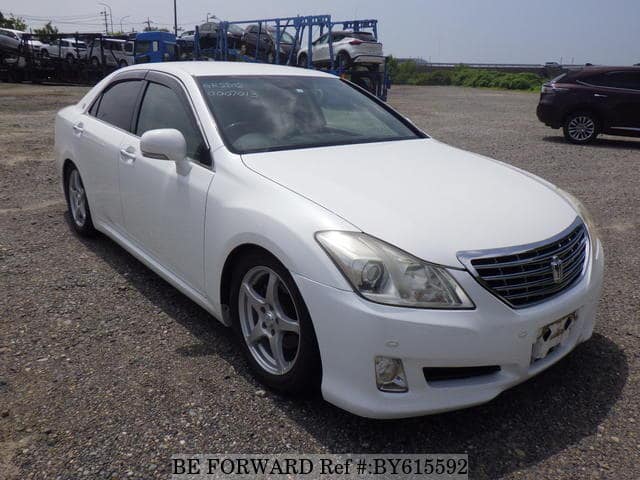 2008 Toyota Crown JDM car for sale — photo 7 of 25