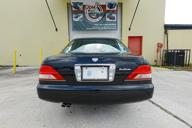 1999 Nissan Cedric JDM car for sale — photo 6 of 14