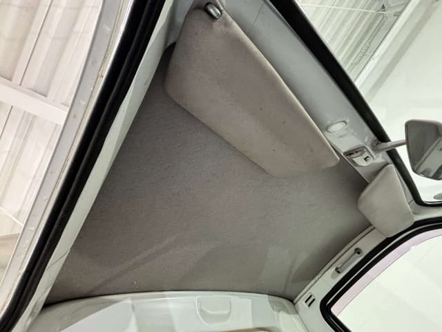 1998 Mitsubishi Minicab JDM car for sale — photo 9 of 25