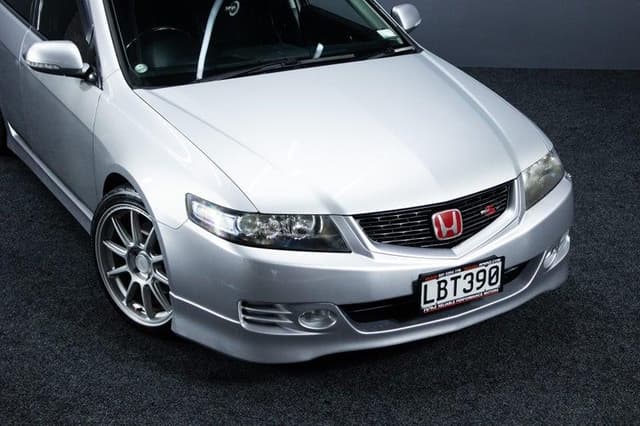 2006 Honda Accord JDM car for sale — photo 12 of 17