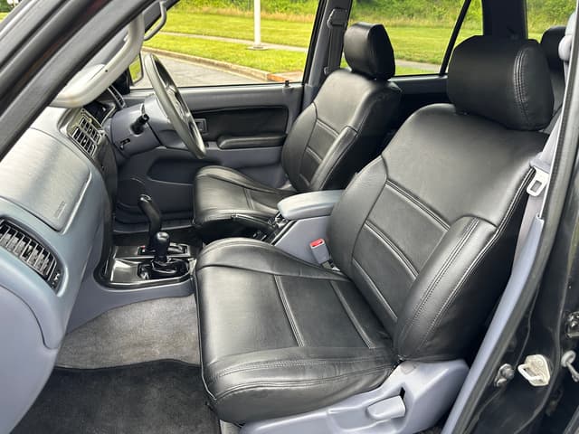 1998 Toyota Hilux Surf JDM car for sale — photo 12 of 20