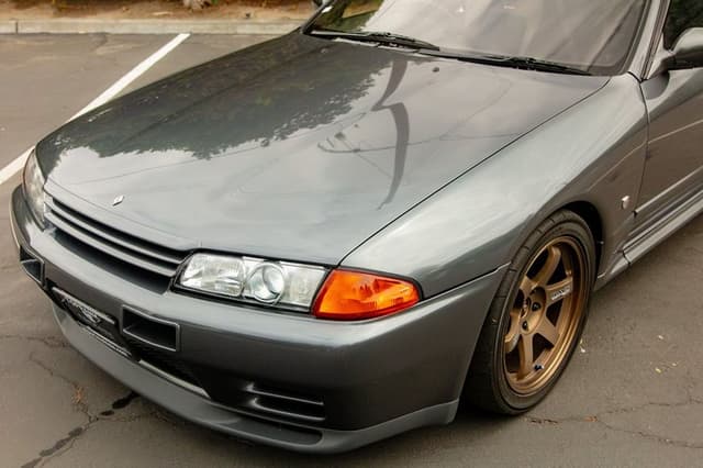 1990 Nissan Skyline JDM car for sale — photo 18 of 25