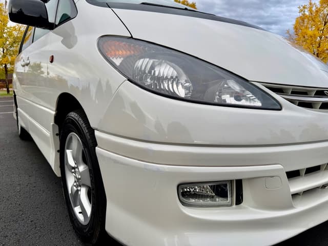 2000 Toyota Estima JDM car for sale — photo 11 of 25