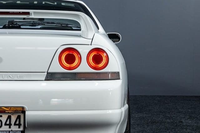 1997 Nissan Skyline JDM car for sale — photo 9 of 20