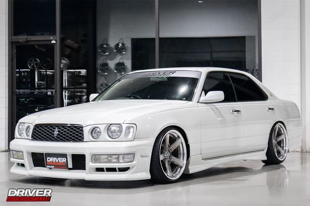 1998 Nissan Cedric JDM car for sale — photo 6 of 25