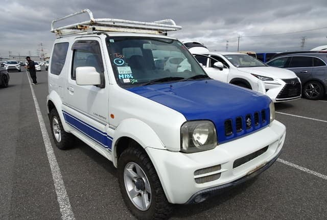 2007 Suzuki Jimny JDM car for sale — photo 7 of 25