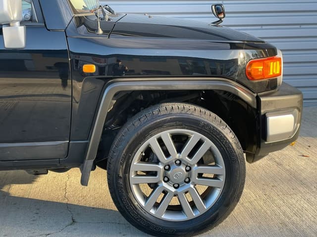 2012 Toyota Fj Cruiser JDM car for sale — photo 19 of 25
