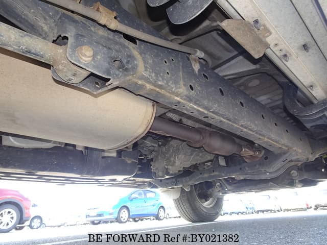 2006 Toyota Land Cruiser Prado JDM car for sale — photo 22 of 25