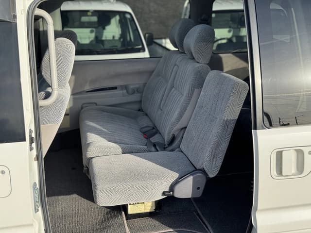 2000 Mitsubishi Delica JDM car for sale — photo 9 of 25