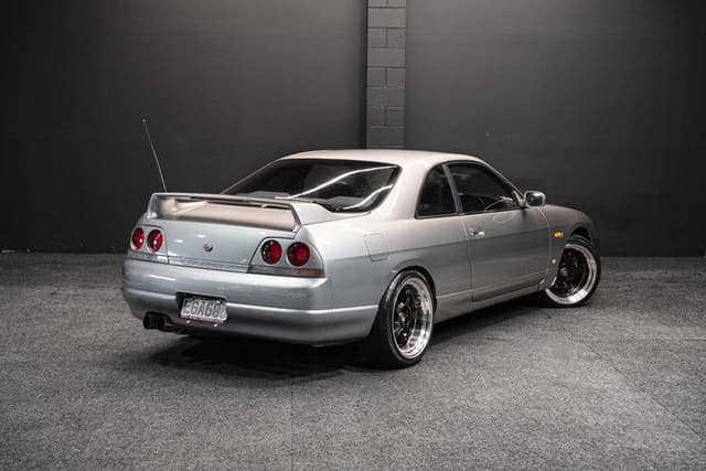 1996 Nissan Skyline JDM car for sale — photo 9 of 17