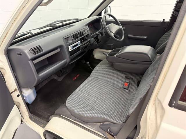 1996 Toyota Townace JDM car for sale — photo 19 of 25