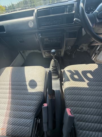2000 Daihatsu Hijet JDM car for sale — photo 8 of 11