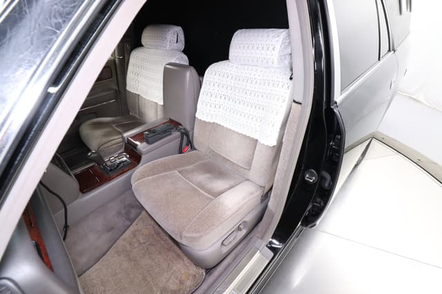 1997 Toyota Century JDM car for sale — photo 18 of 25