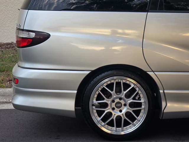 2000 Toyota Estima JDM car for sale — photo 16 of 25