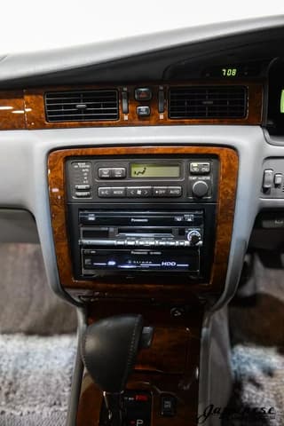 1997 Toyota Majesta JDM car for sale — photo 11 of 25