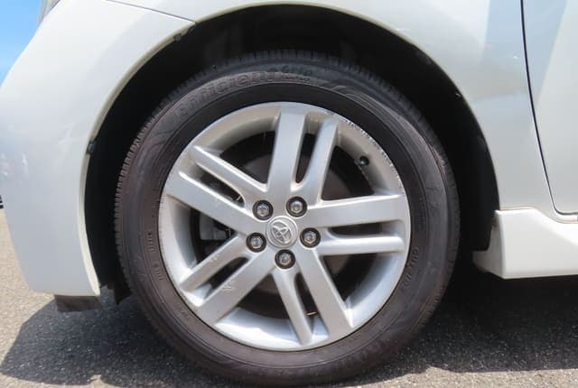 2011 Toyota JDM car for sale — photo 9 of 25