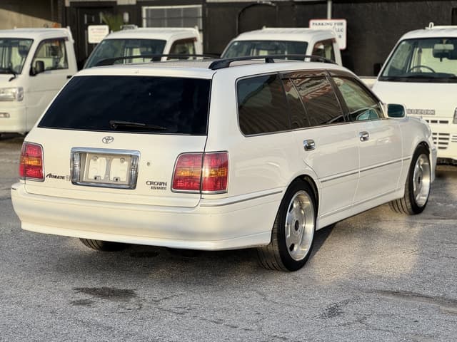 2000 Toyota Crown JDM car for sale — photo 9 of 24