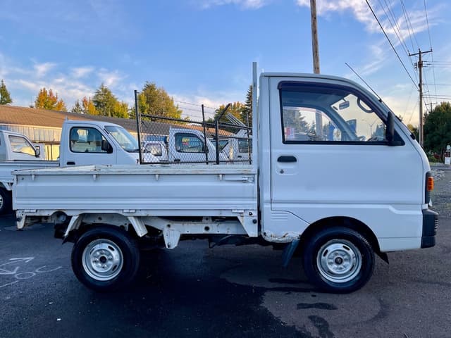 1991 Mitsubishi Minicab JDM car for sale — photo 11 of 25