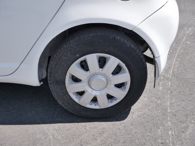 2000 Toyota Vitz JDM car for sale — photo 20 of 25
