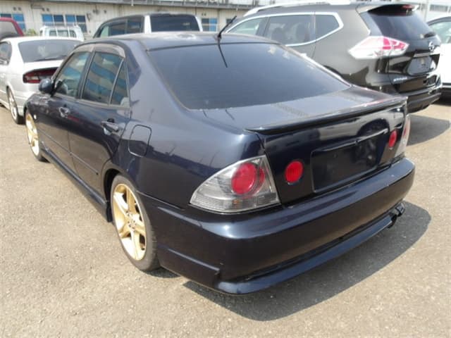 2000 Toyota Altezza JDM car for sale — photo 3 of 13