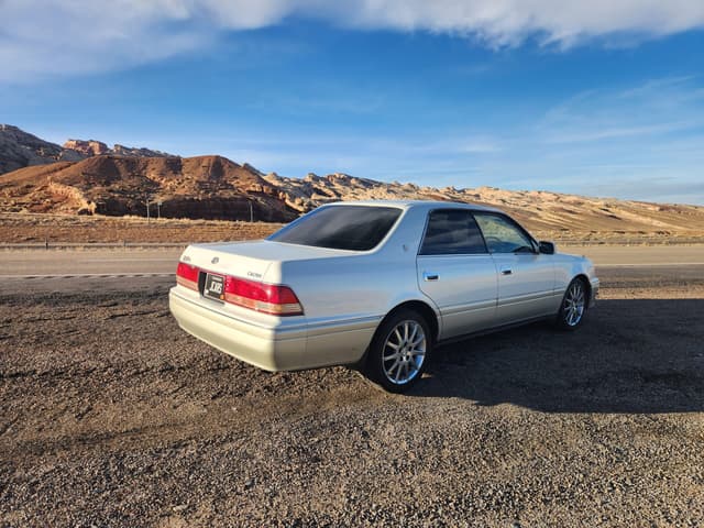 1999 Toyota Crown JDM car for sale — photo 24 of 24